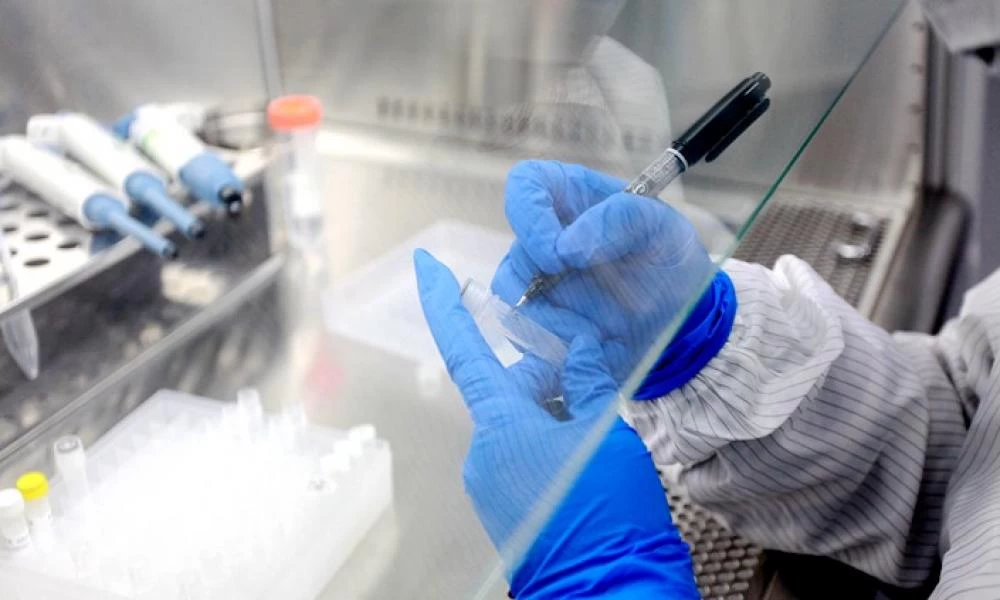 Κορωνοϊός: Δοκιμάζουν 12 διαφορετικά φάρμακα σε ασθενείς